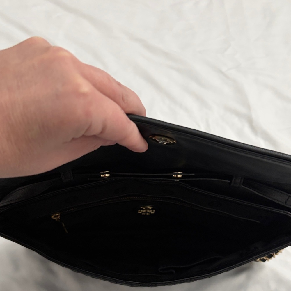 Tory Burch Black Quilted Convertible Bag - Picture 3 of 13
